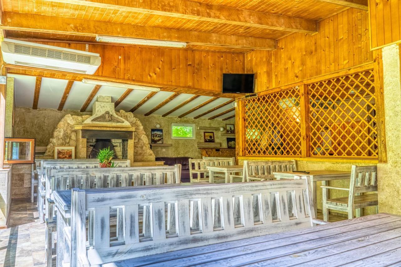 Крушун - Единствена На Метри От Водопадите, Krushun - The Only Stay Just Meters From The Waterfalls Krushuna Buitenkant foto