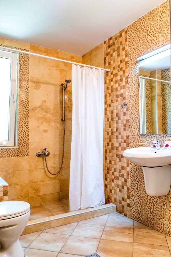Крушун - Единствена На Метри От Водопадите, Krushun - The Only Stay Just Meters From The Waterfalls Krushuna Buitenkant foto