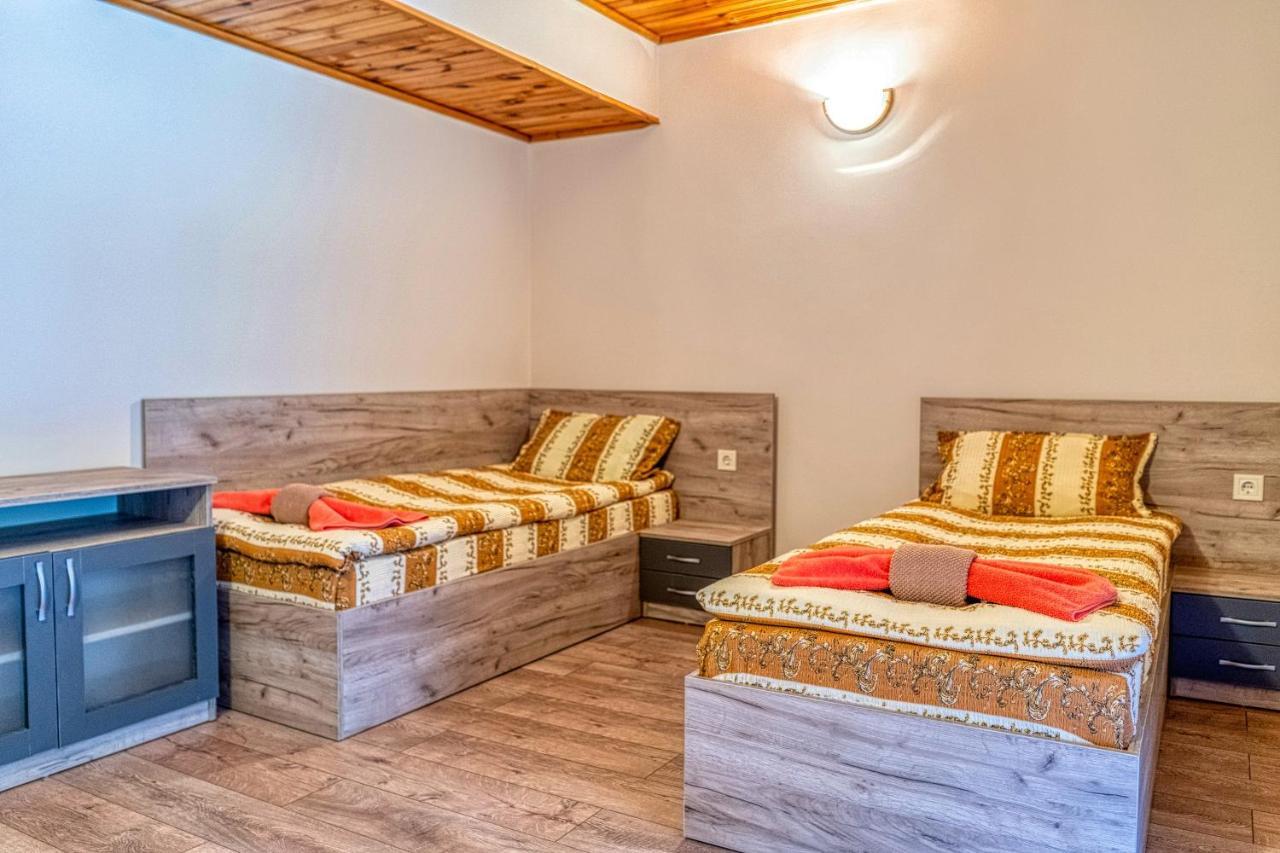 Крушун - Единствена На Метри От Водопадите, Krushun - The Only Stay Just Meters From The Waterfalls Krushuna Buitenkant foto